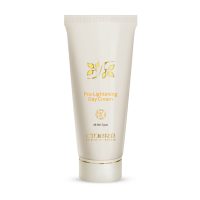 کرم روشن کننده روز SPF 30 سینره مناسب انواع پوست حجم 65 میل
